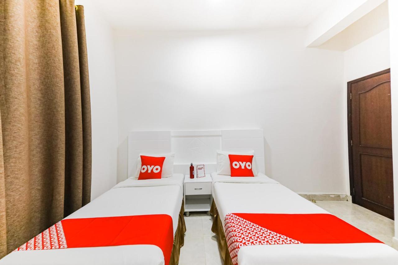 Oyo 105 Star House 05 Apartment Salalah Exterior photo